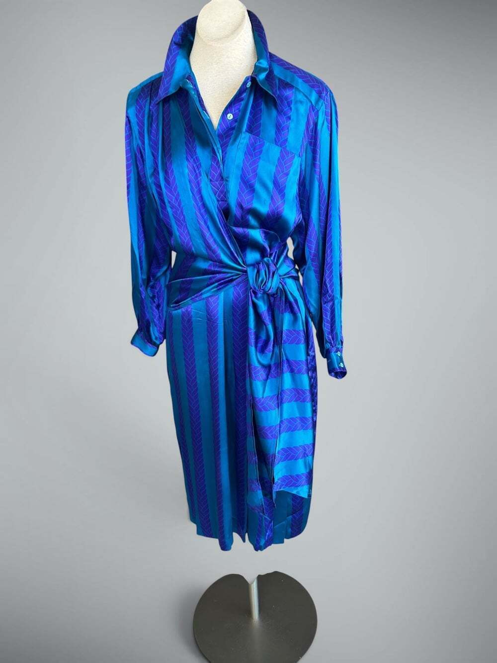 Etienne Aigner Vintage 80s 100% Silk Wrap Braided Rope Sash Shirt Dress size 8
